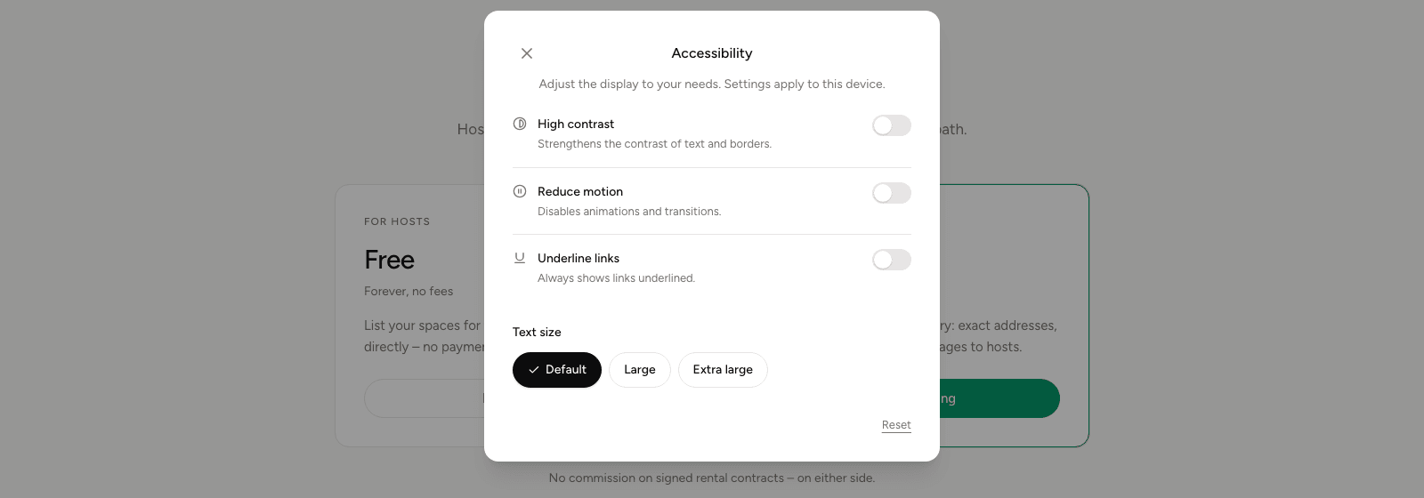 The accessibility panel with switches for high contrast, reduced motion and underlined links, plus the text size options