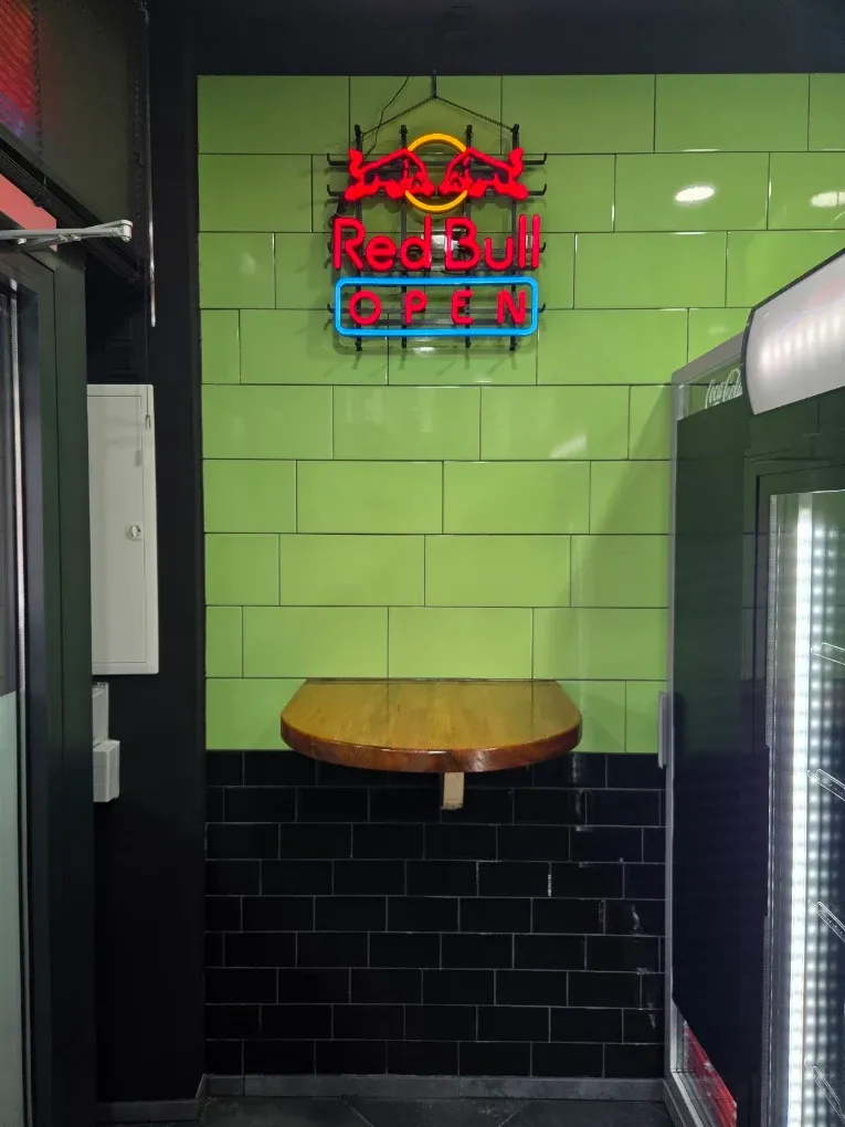 Pizza Snack Bar – image 2