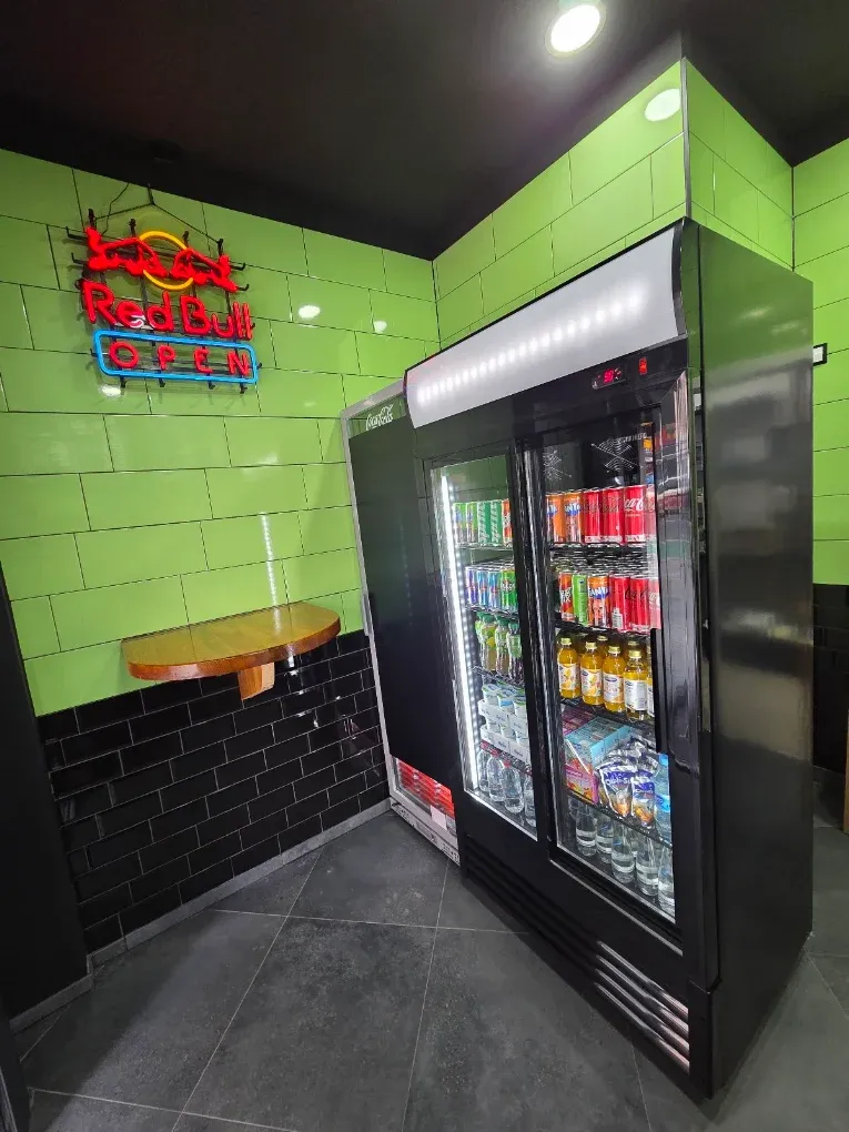 Pizza Snack Bar – image 3